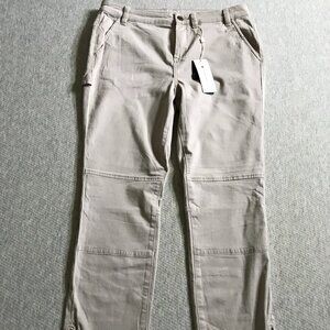 NWT BCBGMaxAzria Beige Cargo Pants with Ankle zip and Hip Loop Women's size 28